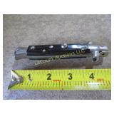 Stiletto style pocket knife