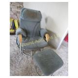 reclining chair w foot stool