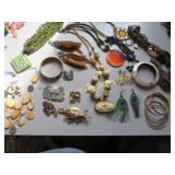 jewelry carved animals necklaces earrings bracelet