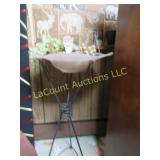 metal stand w bowl decor