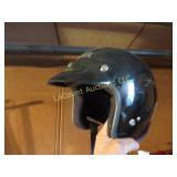 Raider motorcycle helmet