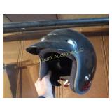 Raider motorcycle helmet