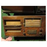 vintage Lincoln  radio