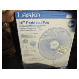 Lasko 16" pedestal fan