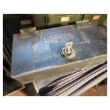 heavy locking metal box w key