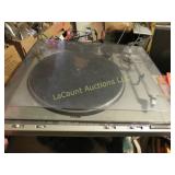 Technics turn table w dust cover SL-B350