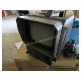 vintage Panasonic portable TV TR5046P