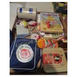 vintage smalls collectibles L@@K lots santa pins