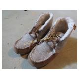 womens Minnetonka size 11 shoes