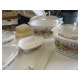 vintage Pyrex casseroles marjolaine