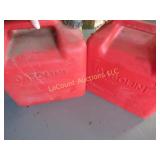 2 gas cans