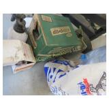 kleen sweep oil dry  sprayer galvanized pail