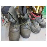 mens LaCrosse winter boots sz 9 & rubbers