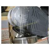 metal kitchenware drying racks