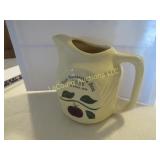 Watt Collectors assoc 1997 creamer