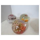 3 paper weights fowers
