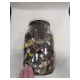 gallon jar full vintage buttons nice selection