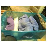 nice tote soft blankets good condition