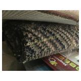 3 area rugs 2 apx 5 x 7 one remnant