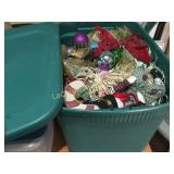nice tub assorted plastic christmas ornaments