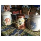 3 vintage cookie jars