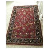 41" x 63" persian area rug nice condition