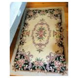 beautiful area rug apx 3