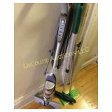 cleaning supplies Shark floor cleaner swiffer
