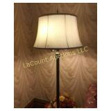 vintage floor lamp w shade good  condition