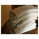 lot queen blankets good used condition