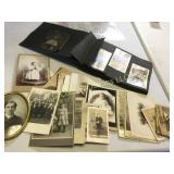 vintage photographes one tin photo