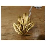 JJ, goldtone leaf pin, 2"
