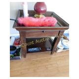 end table, 24w x 24h