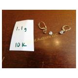 10k earrings w stone, 1 stone out of setting, 1.1g