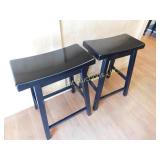 2 bar stools, 24"h
