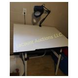 drawing / drafting table w magnifying light