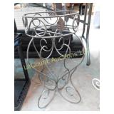 metal plant stand, 24"