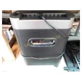 paper shredder, Amazon Basics