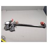 Bar Clamp with Trigger Handles and Rubber Pads