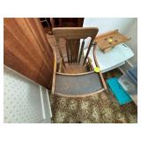 Wooden High Chair with Curved Backrest and Turned