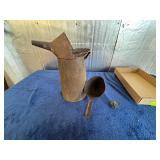 Large Metal Oil Can with Detachable Funnel and Fil