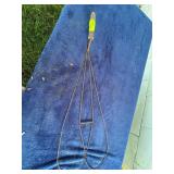 Twisted Metal Rug Beater with Wooden Handle