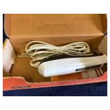 Vintage Universal Electric Knife in Original Box