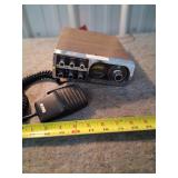 Two-Piece Lot: Zenith CB Radio and Zenith Tube Rad