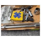 Rigid Screw Extractor Set No. 10 with Miscellaneou
