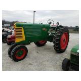 1953 Antique Oliver 77 tractor