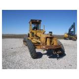 JD 570 A articulating road grader,