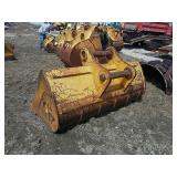 73" smooth ditch bucket