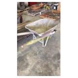 Wheel barrel