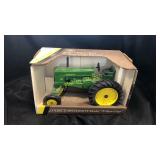 JD 1953 70 Row Crop Tractor 1/16 Collectors